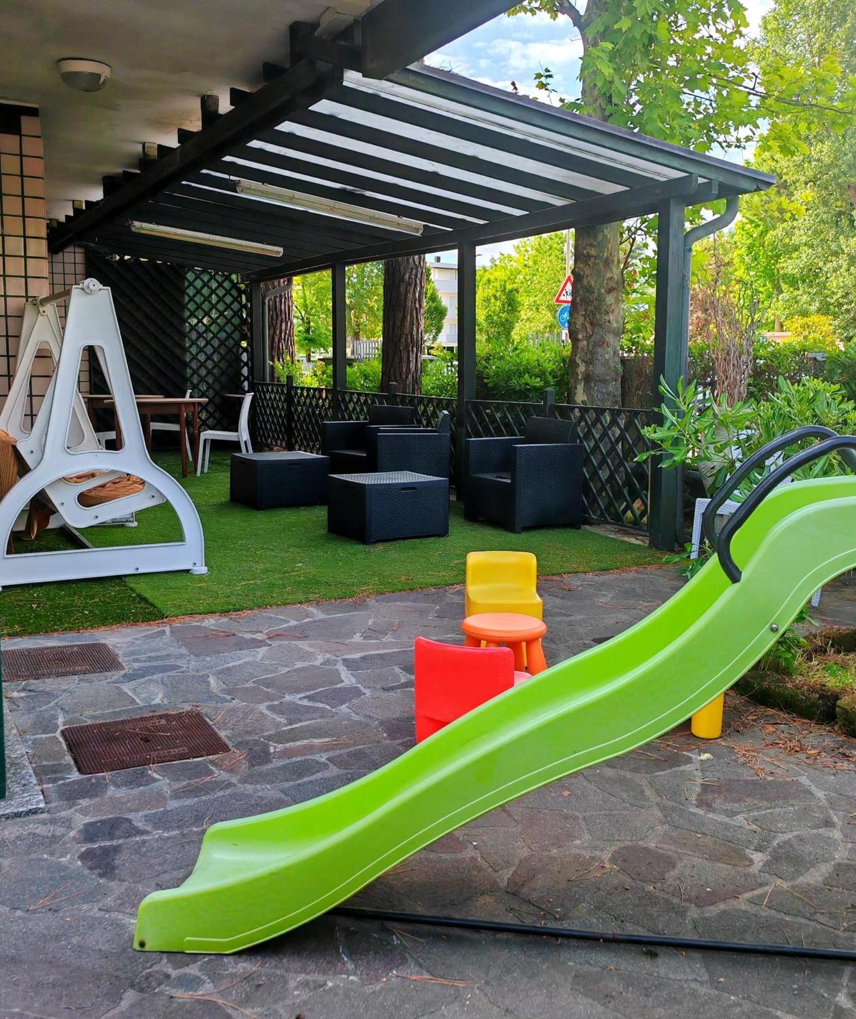 Hotel Etna - Nuova Gestione Romagnola All-Inclusive Spiaggia Parcheggio Riccione Kültér fotó