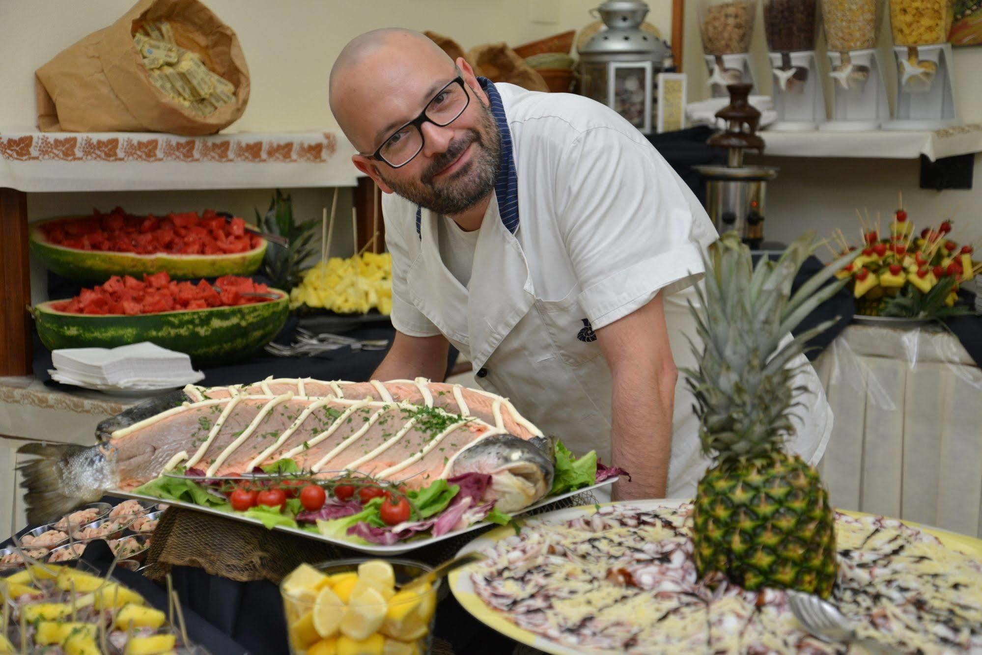 Hotel Etna Riccione Kültér fotó